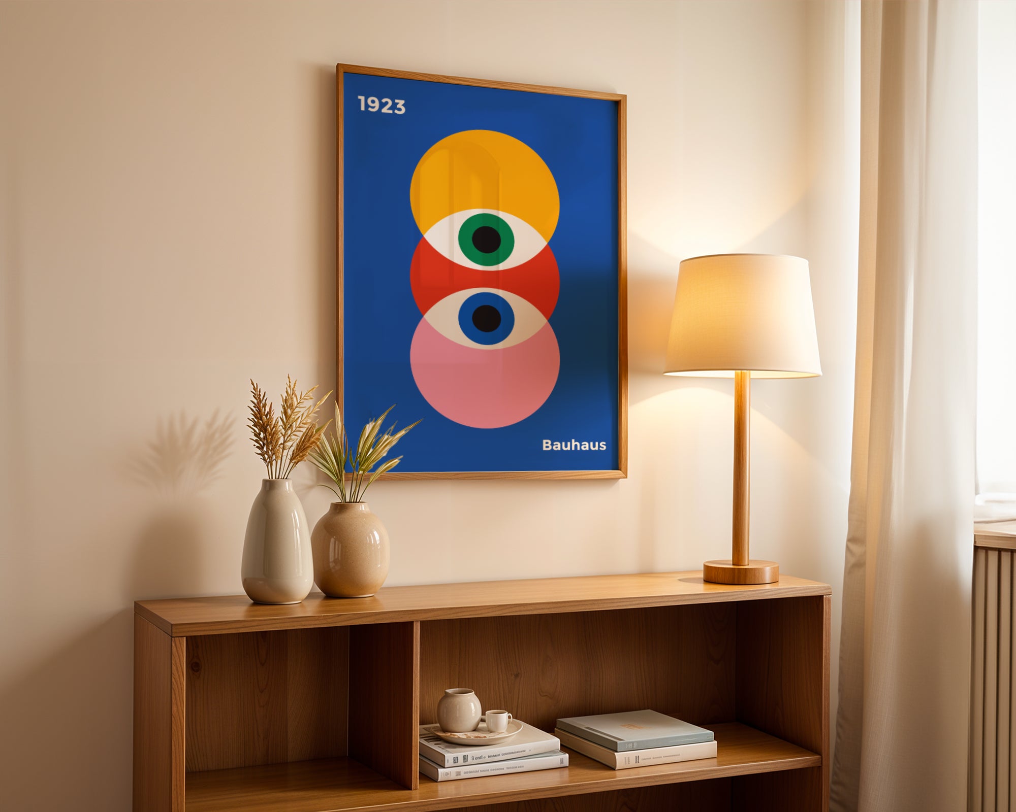 Plakat Bauhaus kolorowe koła na granatowym tle z oczami proroka